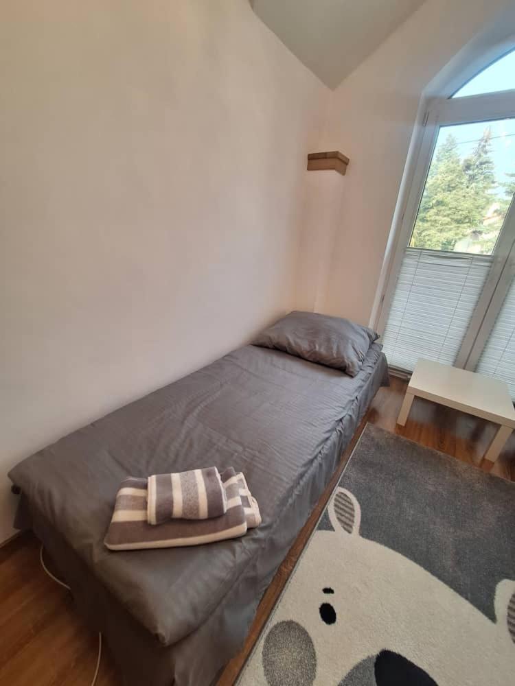Varzob Guest house Warsaw